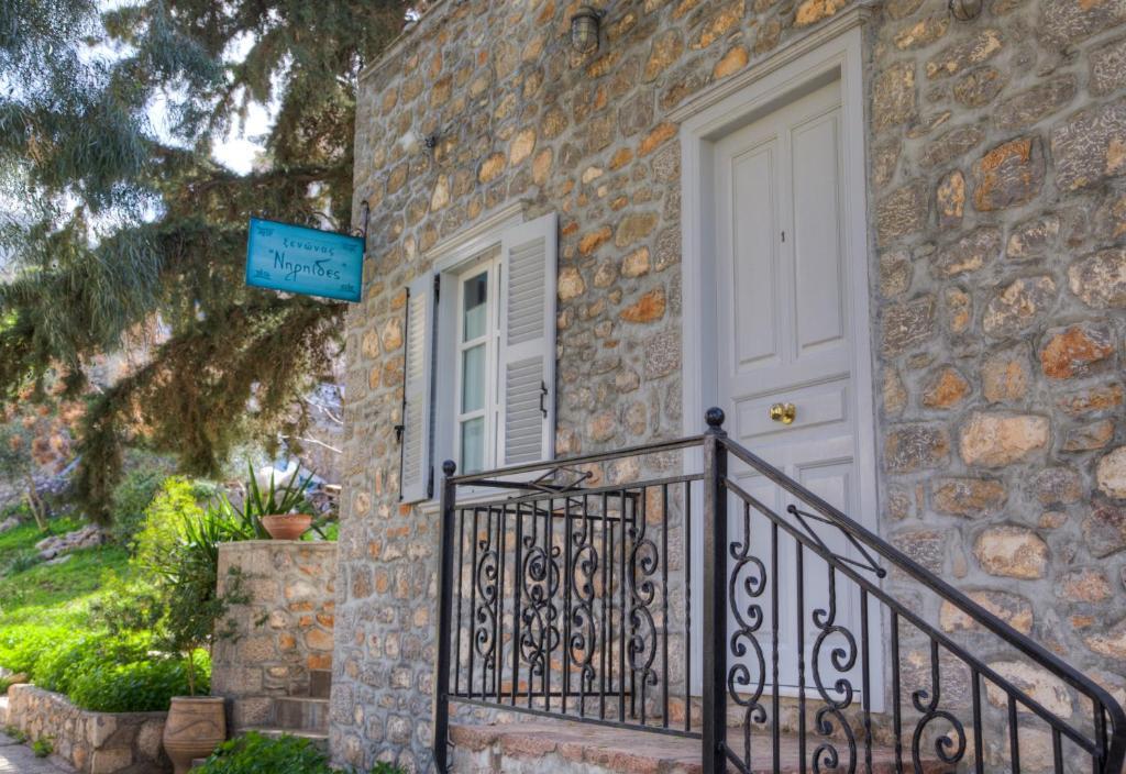 Nereids Guesthouse Ýdra Eksteriør bilde